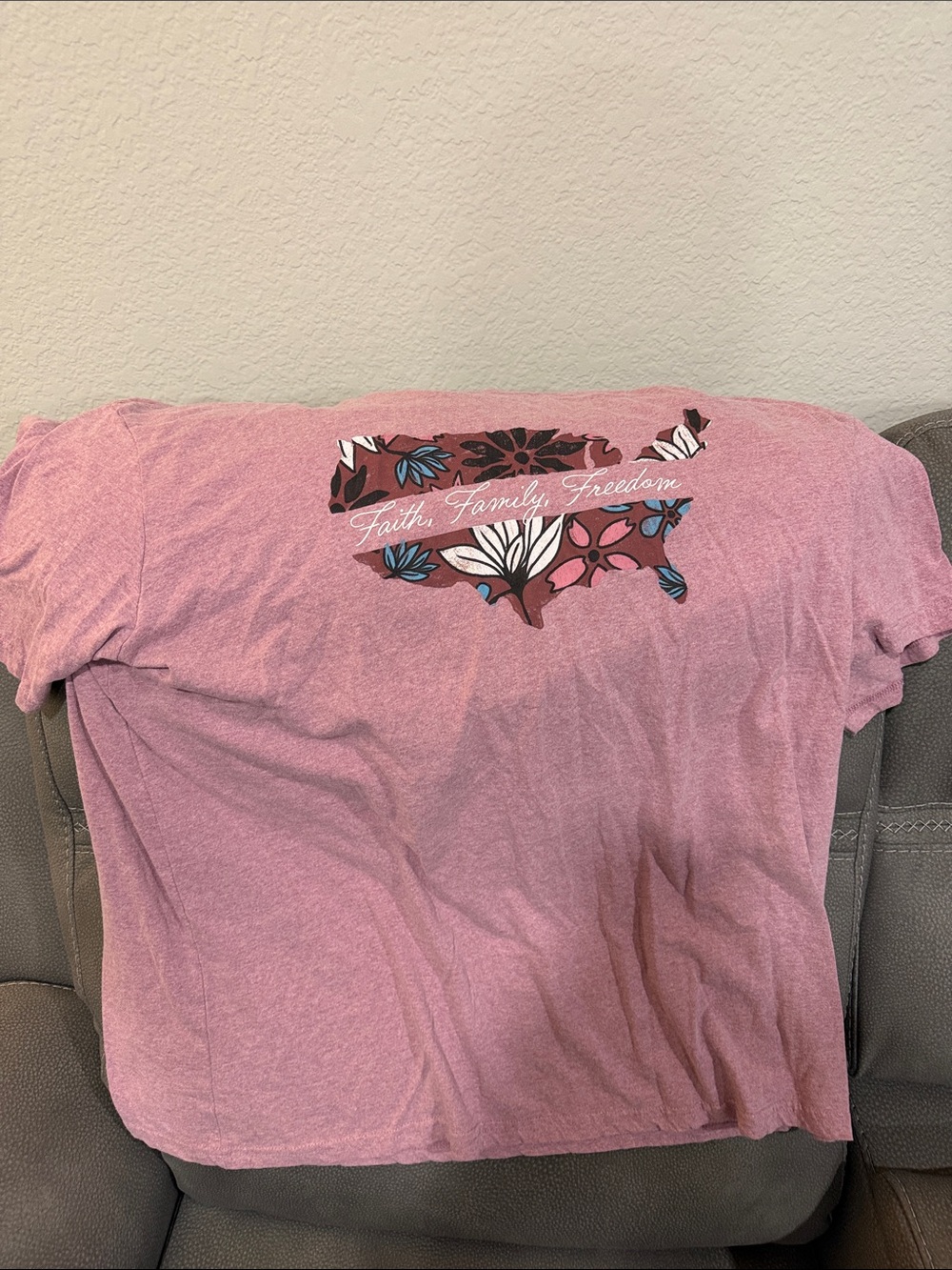 Faith Family Freedom Floral Graphic Tee - Pink